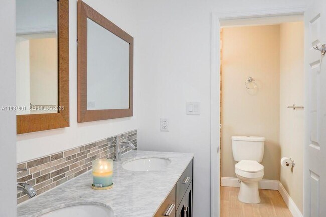 Building Photo - 6634 SW 76th Terrace