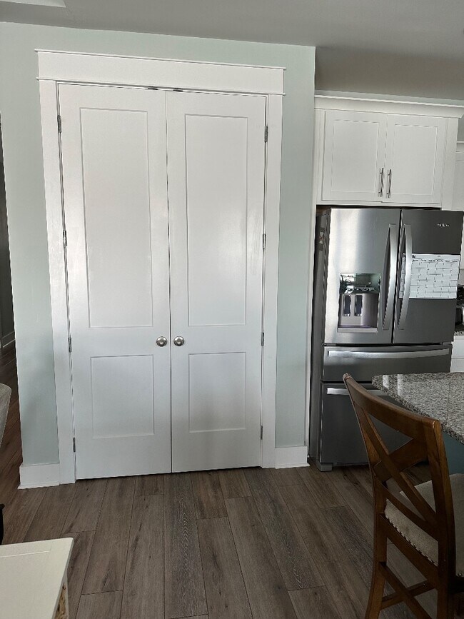 Building Photo - 409 Mill Point Ln