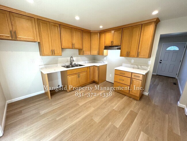 Building Photo - Updated 2 Bed 1 Bath Home on a Spacious Corner Lot with Large Yard Located in Monterey