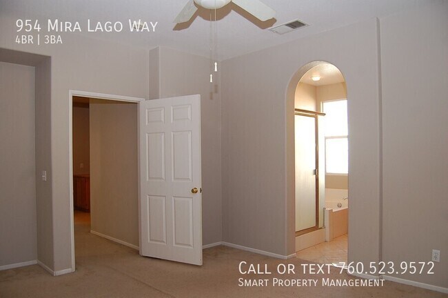 Building Photo - 954 Mira Lago Way