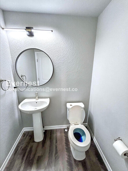 Building Photo - 6047 Mumford Dr.