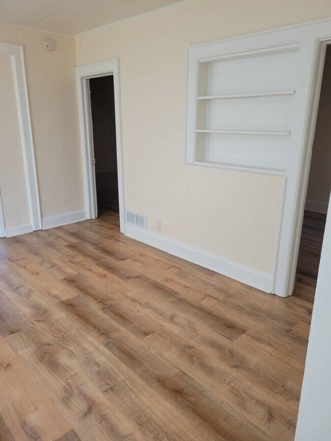 Building Photo - 1946 N 39th St