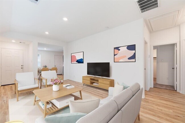 Building Photo - 26626 Lantana Cyn Dr