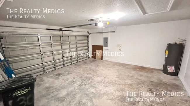 Building Photo - 130 Wheatfield Cir