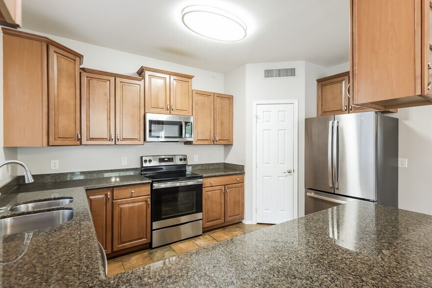 Building Photo - 34929 N 30th Dr