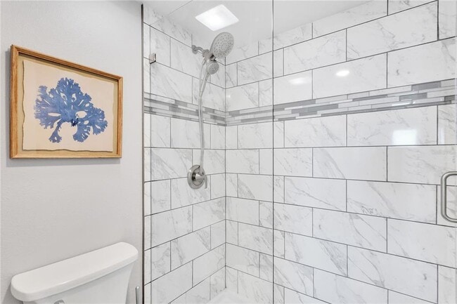 Building Photo - 6295 Bahia Del Mar Cir