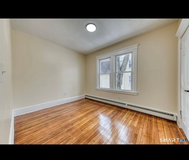 Building Photo - 75-75 Cabot St