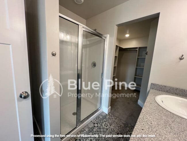 Building Photo - 359 N 3rd West St