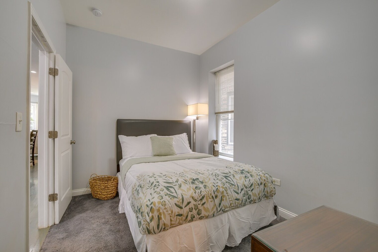 Building Photo - 4904 W Fulton St