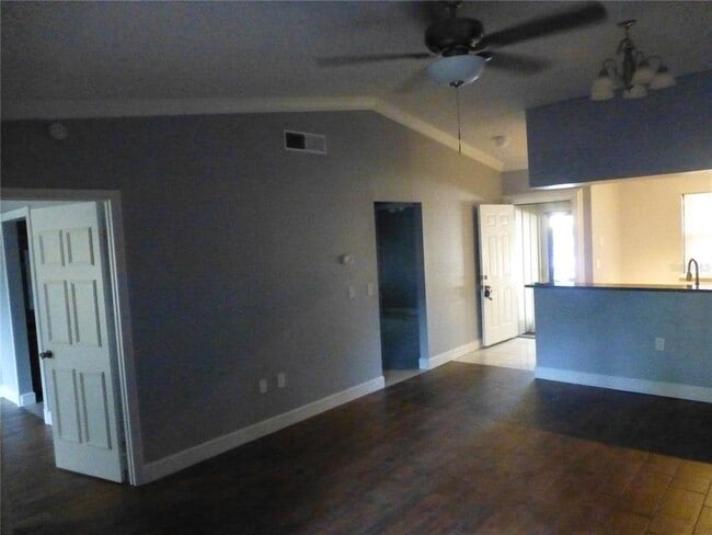 Building Photo - 1890 Wolford Rd