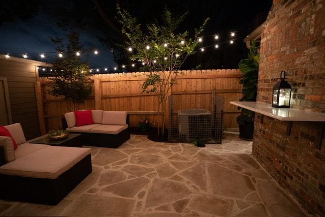 Building Photo - 3601 Lawton Ave