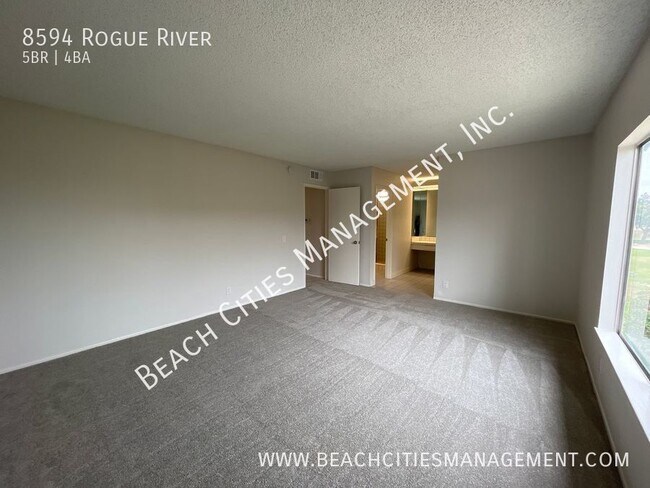 Building Photo - 8594 Rogue River Ave