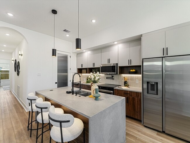 Building Photo - 8318 Williamsdell St