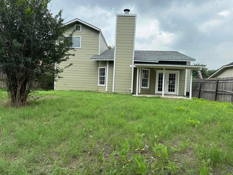 Building Photo - 8742 Ridge Moon Dr