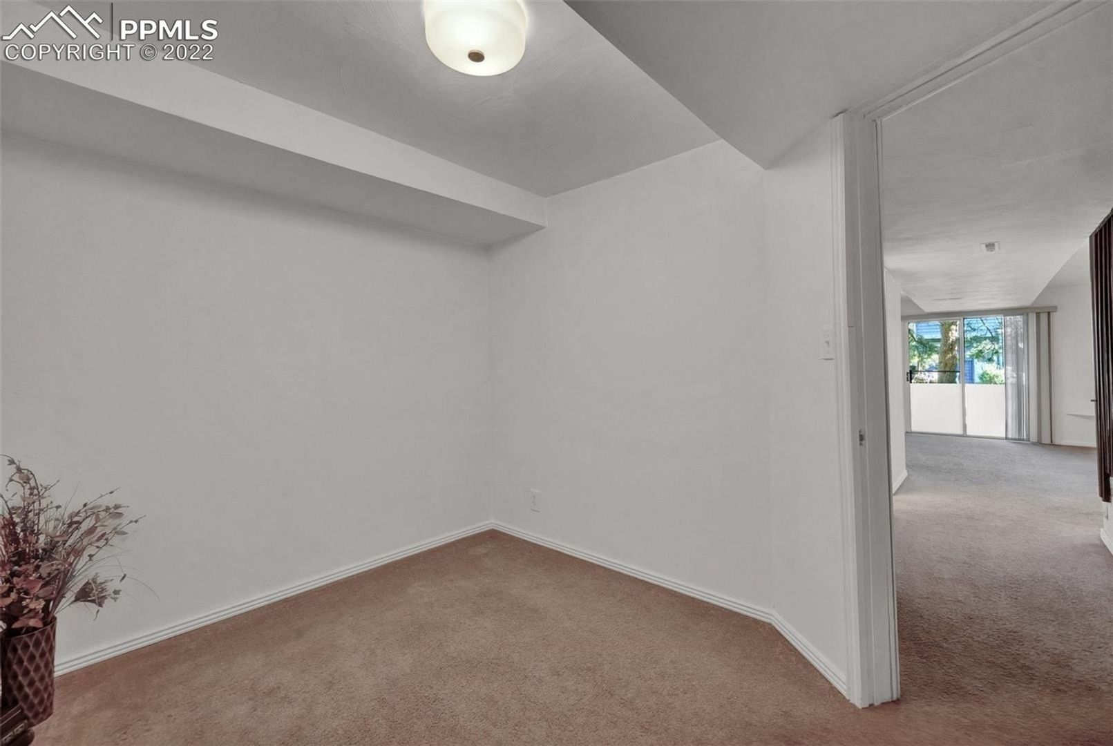 Building Photo - 3467 Queen Anne Way