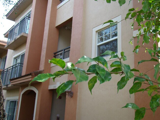 Building Photo - Limited Time Pricing! Move in by Sept 12 g...