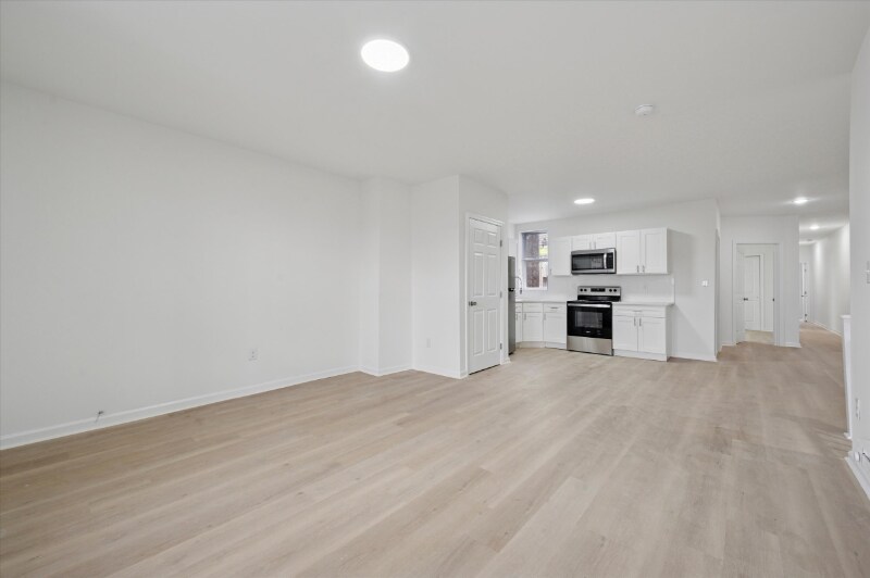 Building Photo - 5431 Walnut St