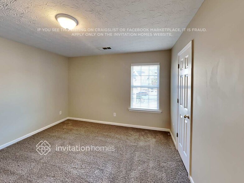 Building Photo - 312 Sunderland Way