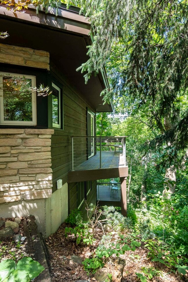 Building Photo - 6002 Hammersley Rd