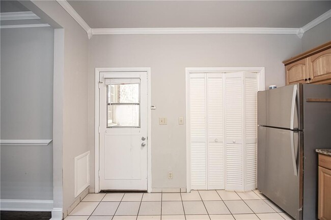 Building Photo - 3761 Ashford Dunwoody Rd NE