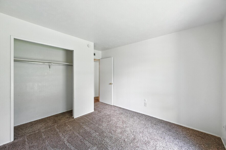 Building Photo - 7101 Christie Ln
