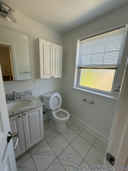 Building Photo - 240 Gerry Rd