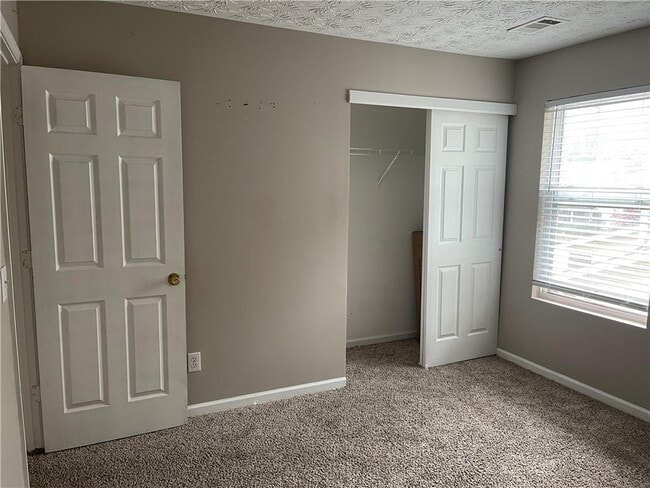 Building Photo - 5549 Sable Way