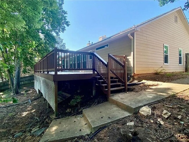 Building Photo - 5022 Anclote Dr