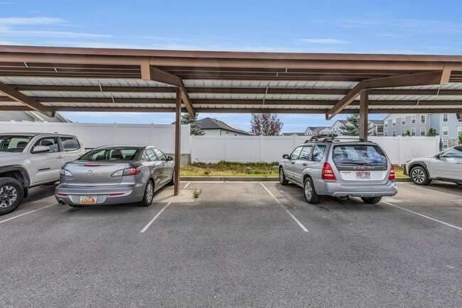 Building Photo - Ranch Landing Condo
