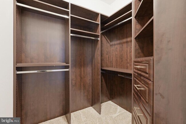 Building Photo - 44025 Vaira Terrace