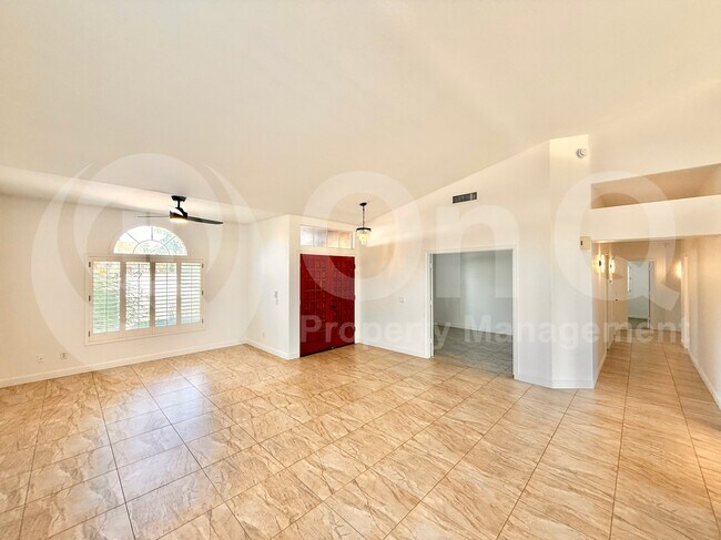 Building Photo - 1625 W Gunstock Loop