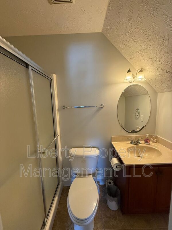 Building Photo - 6205 Yorkie Ct