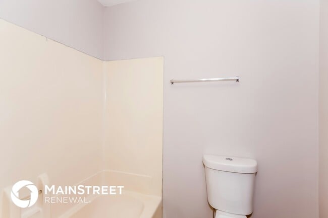 Building Photo - 2223 Scarbrough Dr