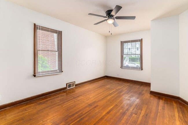 Building Photo - 1295 Wilson Ave