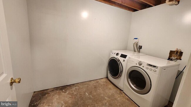 Building Photo - 14773 Truitt Farm Dr
