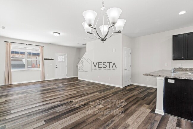 Building Photo - 22 Greenly Ln