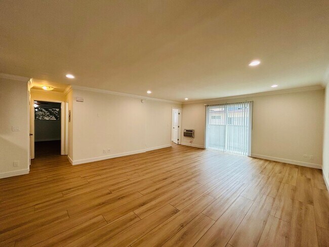 Interior Photo - bag373