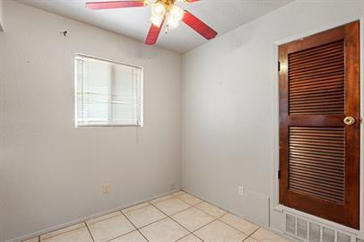 Building Photo - 2 bedroom Duplex in Northeast El Paso