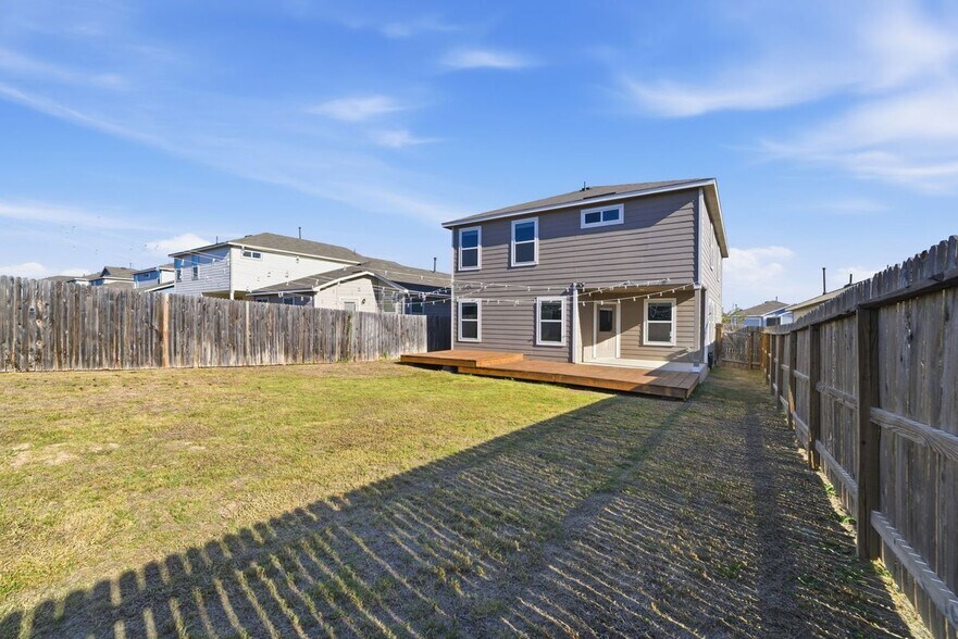 Building Photo - 10019 Bur Sedge