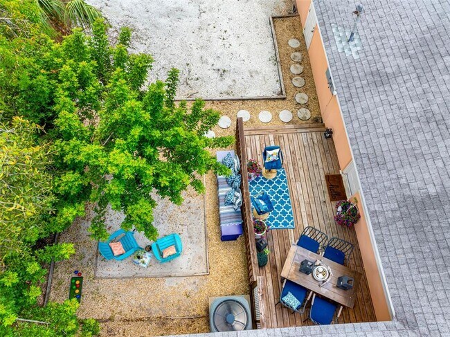 Building Photo - 2201 Park St N