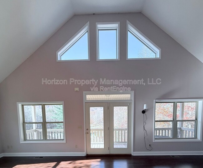 Building Photo - 1747 Duncan Bridge Rd