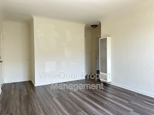 Building Photo - 3852 1/2 City Terrace Dr