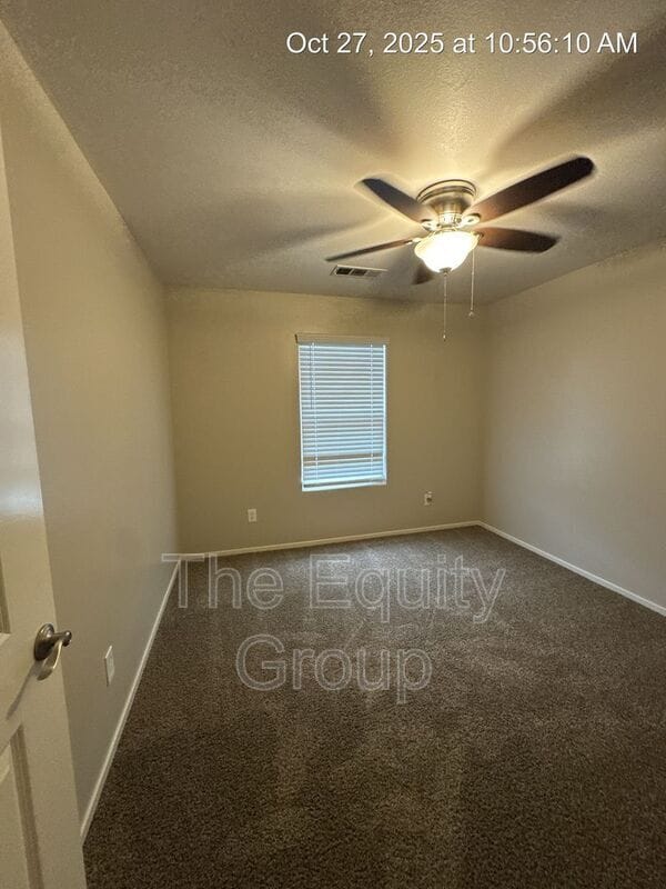 Building Photo - 2752 W Oriole Ave