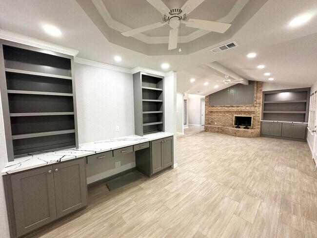 Building Photo - Fully Remodeled 3 Bedroom 2 Bathroom For Rent