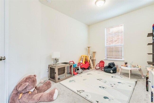 Building Photo - 17409 Crazy Arm Rd