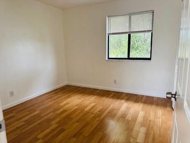 Building Photo - 6008 Strawberry Fields Way