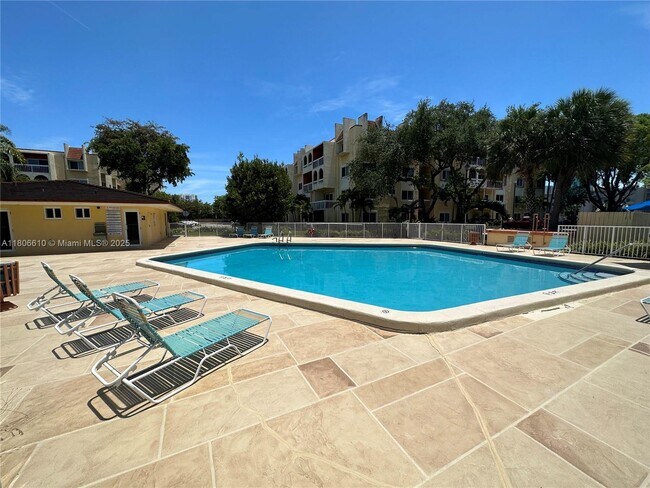 Building Photo - 7740 Camino Real