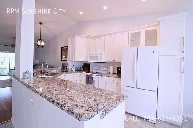 Building Photo - 893 Gulf Pavillion Dr