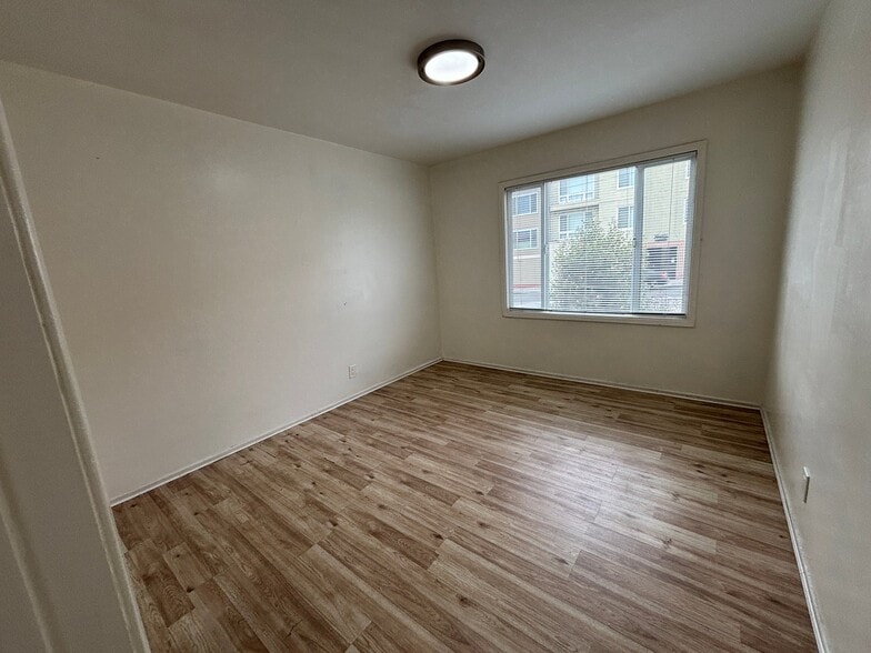 Building Photo - 3241 Taraval St