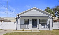 Building Photo - Ditch the Dorm – This Is How Tampa Lives